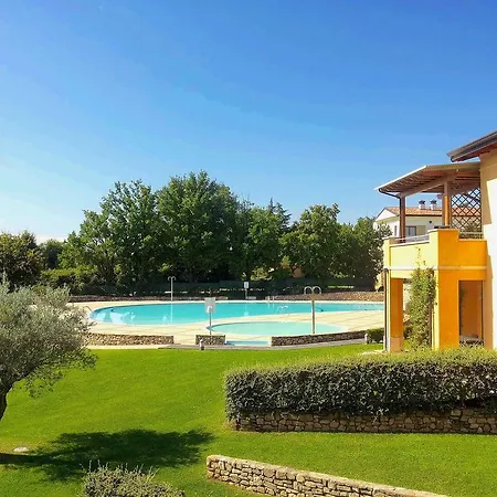 Manerba Del Garda Resort Hotel 4*