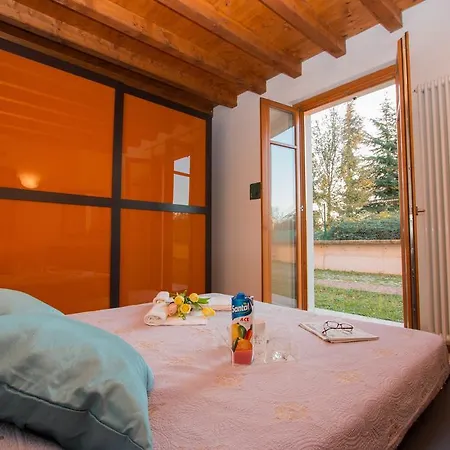 Manerba Del Garda Resort فندق 4*