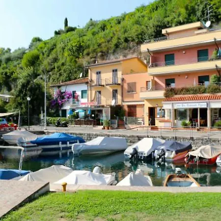 Manerba Del Garda Resort فندق مانربا ديل جاردا