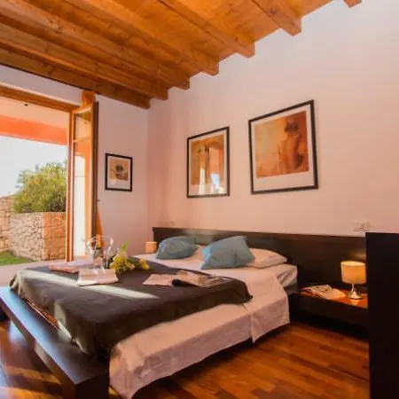 Manerba Del Garda Resort فندق مانربا ديل جاردا